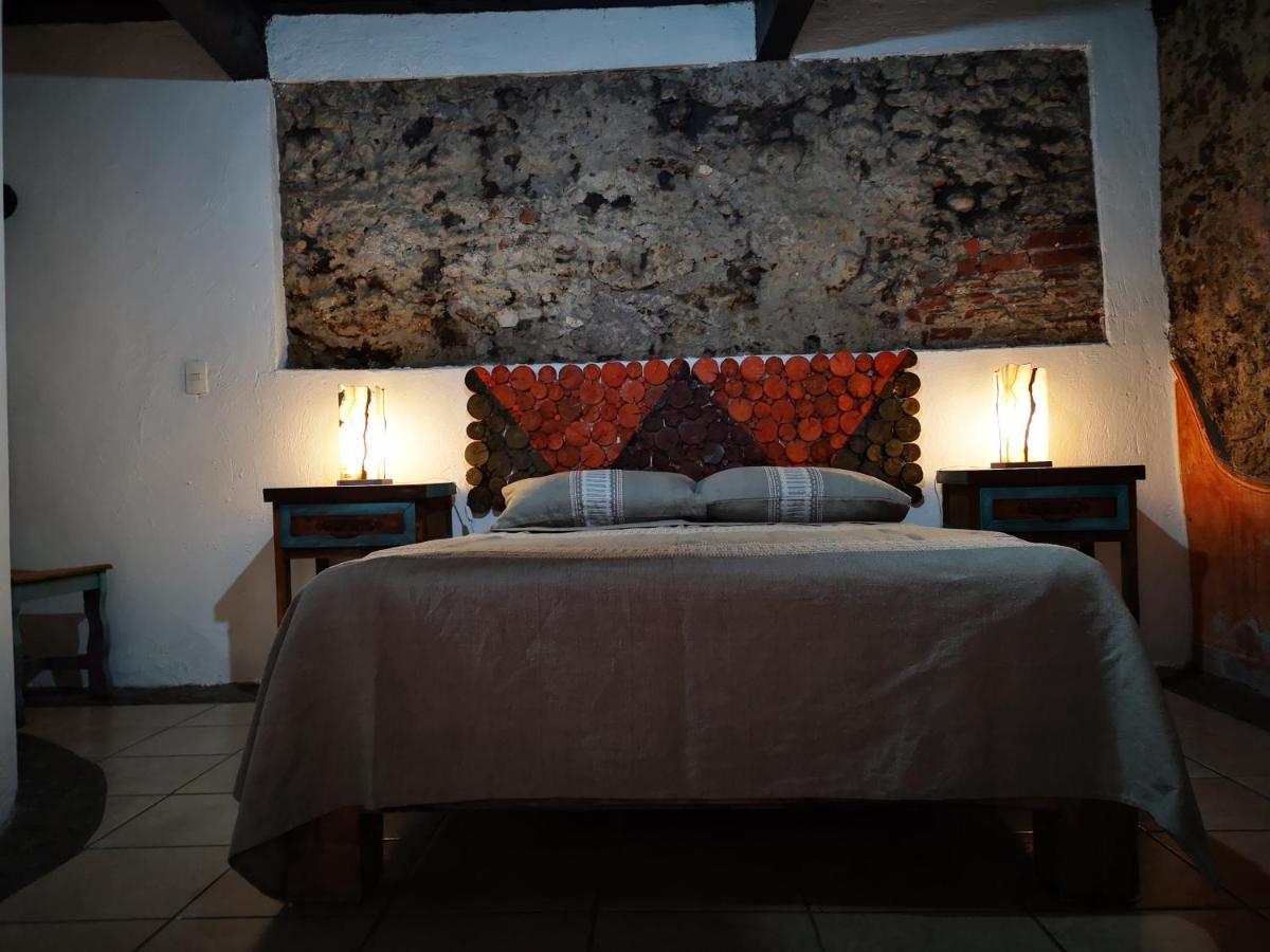 פואבלה Hotel Bacantes מראה חיצוני תמונה